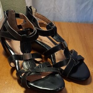 Sofft Stylish Black Strappy Sandals Size 7